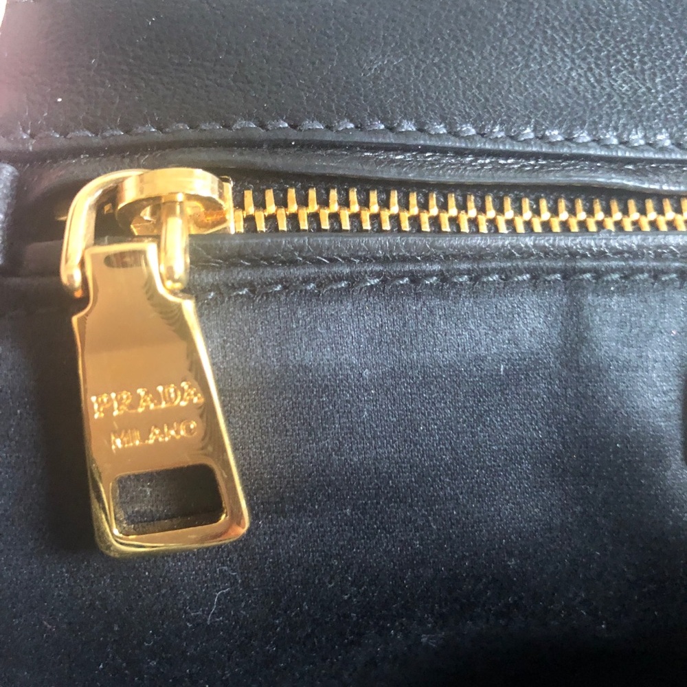 Prada clutch/shoulder bag , Black. - Picture 8 of 12
